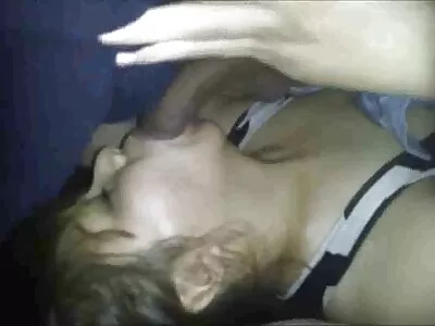 ரவிஷிங் பொன்னிற ஹாட்டி ரியல் எஸ்டேட்டரால் மோதுகிறது