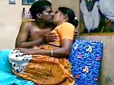 MILF அன்பே களமிறங்குவதற்கு ஈடாக சில பணம் வழங்கப்படுகிறது