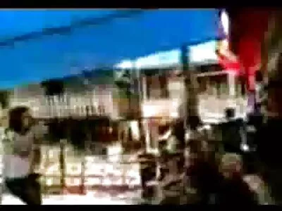 லூசியா டென்வில்லே பெரிய டிக்ஸை ஒரு பொழுதுபோக்காக உறிஞ்சுகிறார், ஆனால் அதை தொழில் ரீதியாக எடுத்துக்கொள்கிறார்.