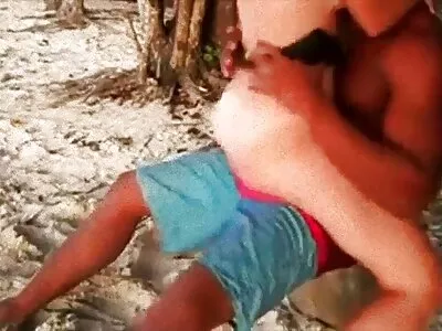 ஒரு வழக்கமான தூக்க விருந்து ஒரு ஏமாற்றுத்தனமான ஆவேசமாக மாறும்